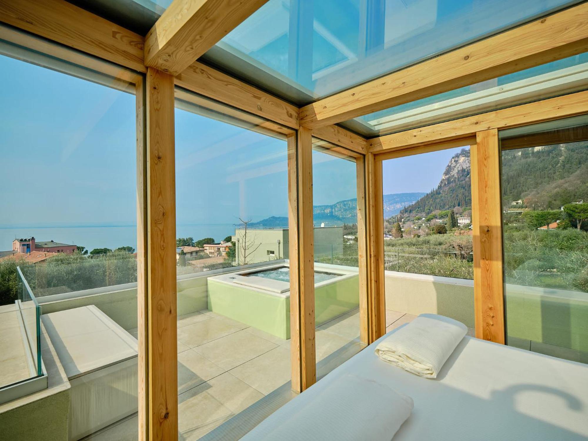 Villa Sunny Lake Suites Бардолино Экстерьер фото