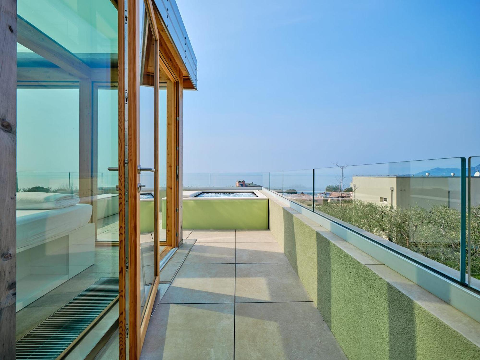 Villa Sunny Lake Suites Бардолино Экстерьер фото