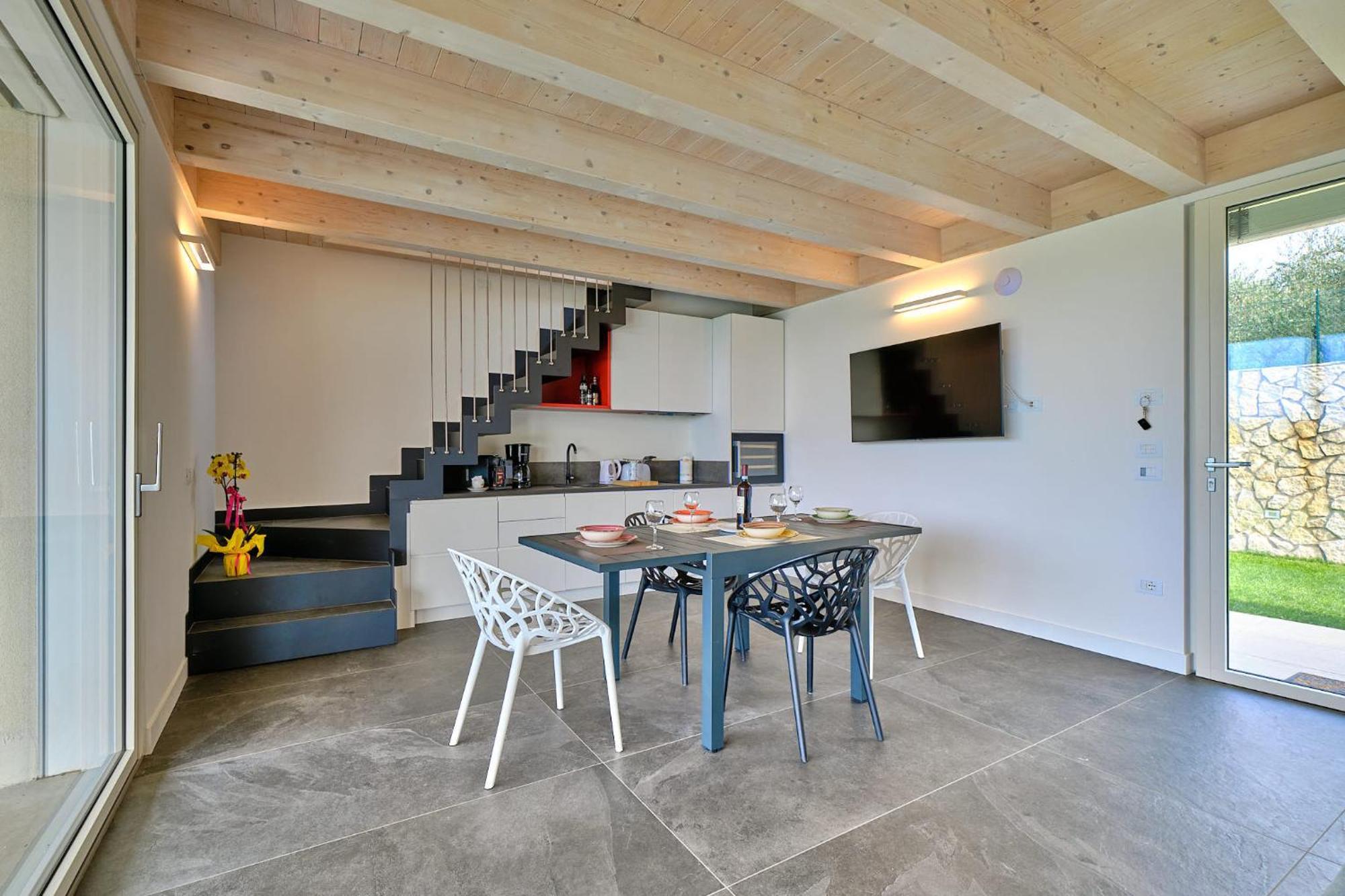 Villa Sunny Lake Suites Бардолино Экстерьер фото
